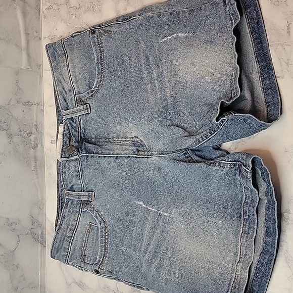 Kenneth Cole Reaction Jeans Women's Size 6 Distressed Denim - Picture 1 of 7